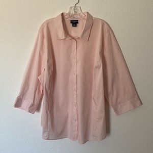 Used Liz Claiborne light pink button down shirt size 3X.